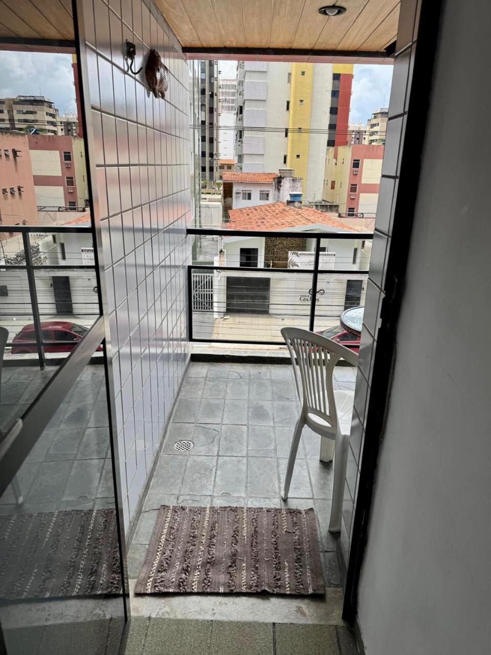 De Ponta Em Frente Ao Tropico Com Manobrista - Apto 208 Apartamento *